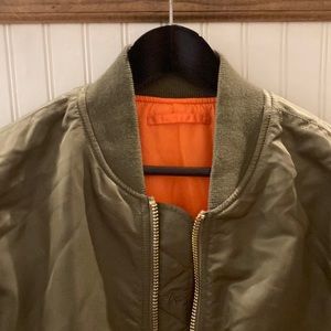 Men’s Alpha Industries Bomber Jacket. Sz. L SLIM FIT. New without tags.